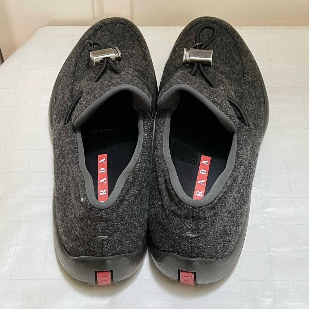 Authentic Prada classic toggle wool loafers - Picture 5 of 14